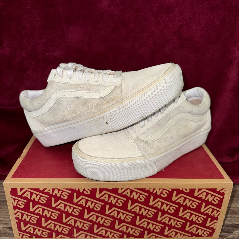 Vans Off-White Low-Top Sneakers